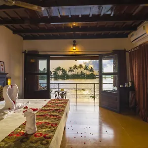 Курортный комплекс Warmth Haven, Alappuzha